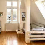 Frieda Apartment *